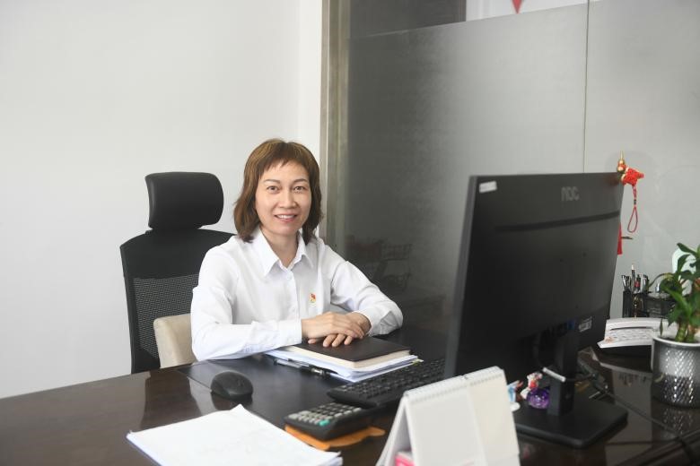 张红美1